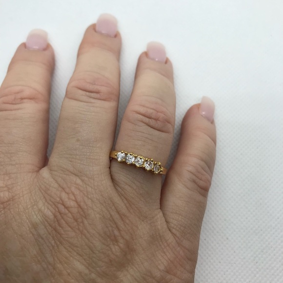 Avon matching set CZ and simulated pearl goldtone bracelet and ring - Picture 2 of 4